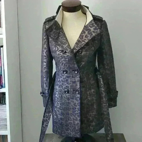 VIVIDA Hong Kong short trench  size 38 (size 2) - Picture 2 of 10